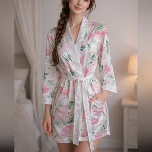Hello Gorgeous White With Pink Floral Wrap Style Kimono, Robe W Belt, OS